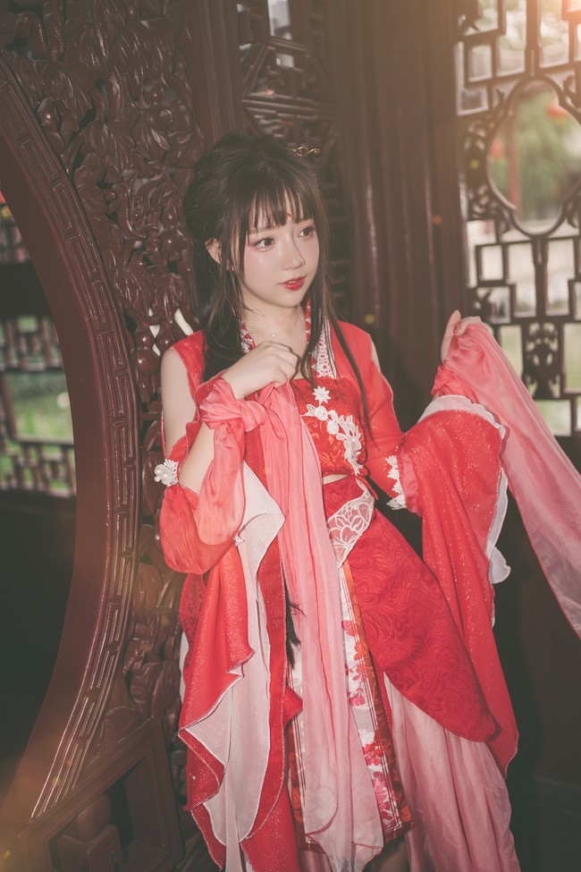 王奕萌古风红昭愿!网友:表白小仙女!