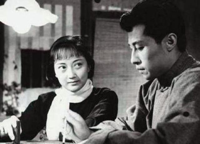 王晓棠,言小朋