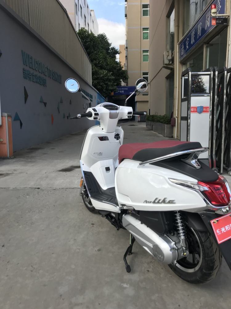 2021款光阳like150,2021款光阳anylike150 狠心拿下光阳anylike150,做工虽然一般,但是这点不输日系大厂
