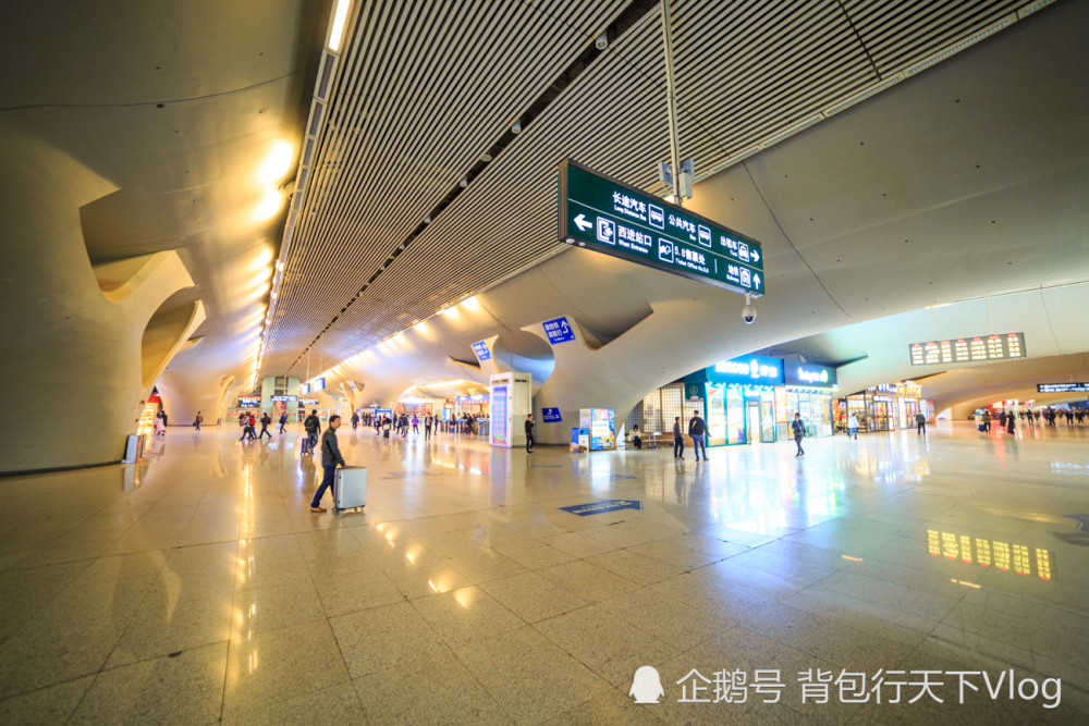 武汉,火车站,高铁站,交通出行,地标建筑