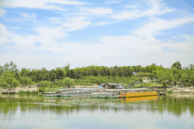 壁纸 风景 摄影 桌面 640_426 gif 动态图 动图