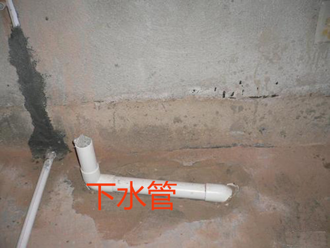一楼邻居厕所改成独立下水,我家住二楼卫生间天天堵,你改我也改