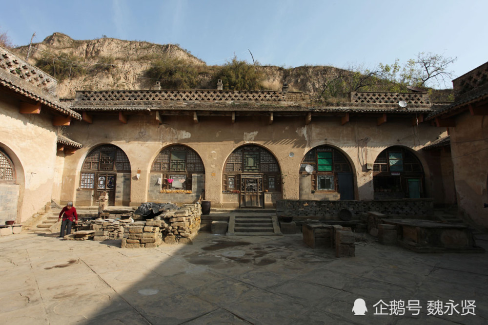 黄土高原百年窑洞豪宅,陕北大财主历时16年建成,可媲美欧洲古堡