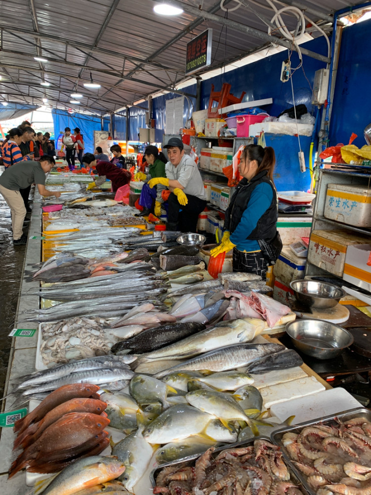 海南文昌的环球码头海鲜市场