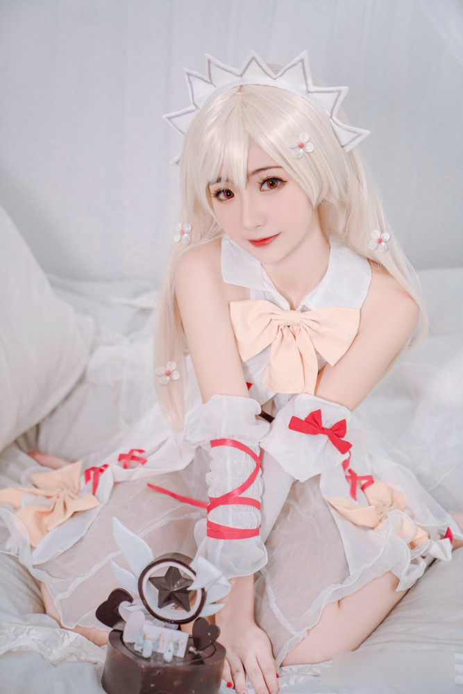 三组日本人气游戏《fgo》角色伊莉雅的cosplay作品欣赏!很可爱哦