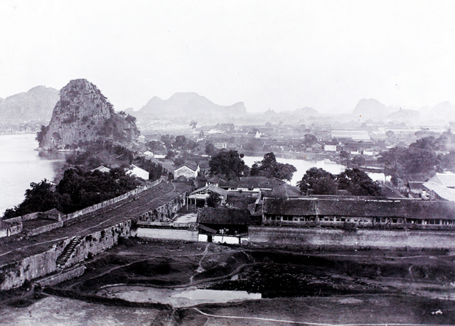 1898年桂林老照片 120年前的象鼻山伏波庙铁封山叠彩山