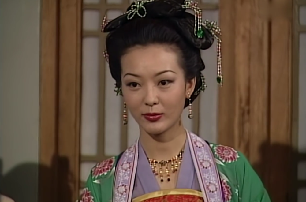 tvb版《杨贵妃》,女主杨玉环的扮演者是向海岚.