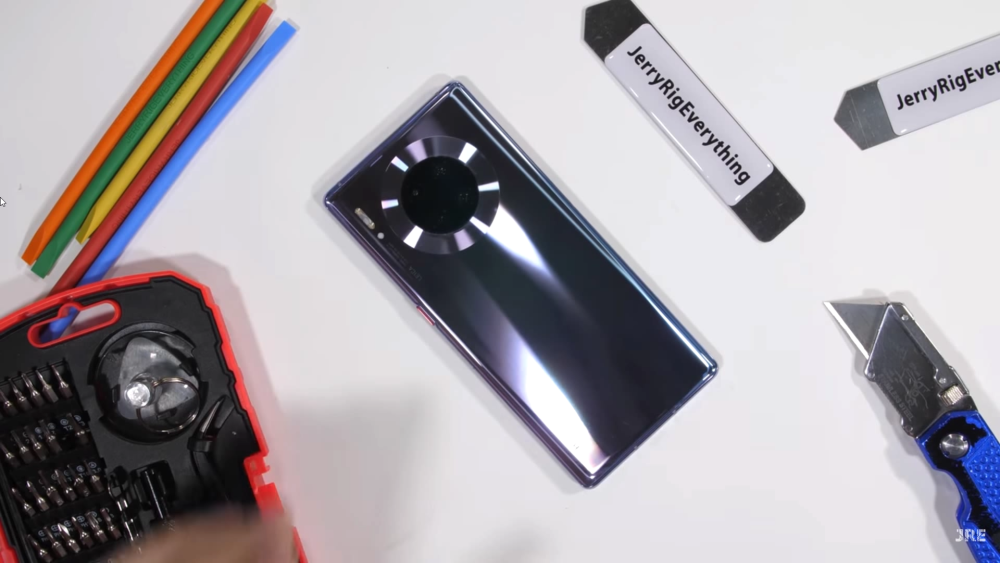mate30详细拆解,华为mate30拆机教程 华为mate30 pro里面长这样!拆机全过程:做工精细,空间