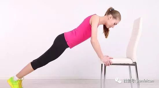 8种超强燃脂室内减肥运动 适合现在宅在的你