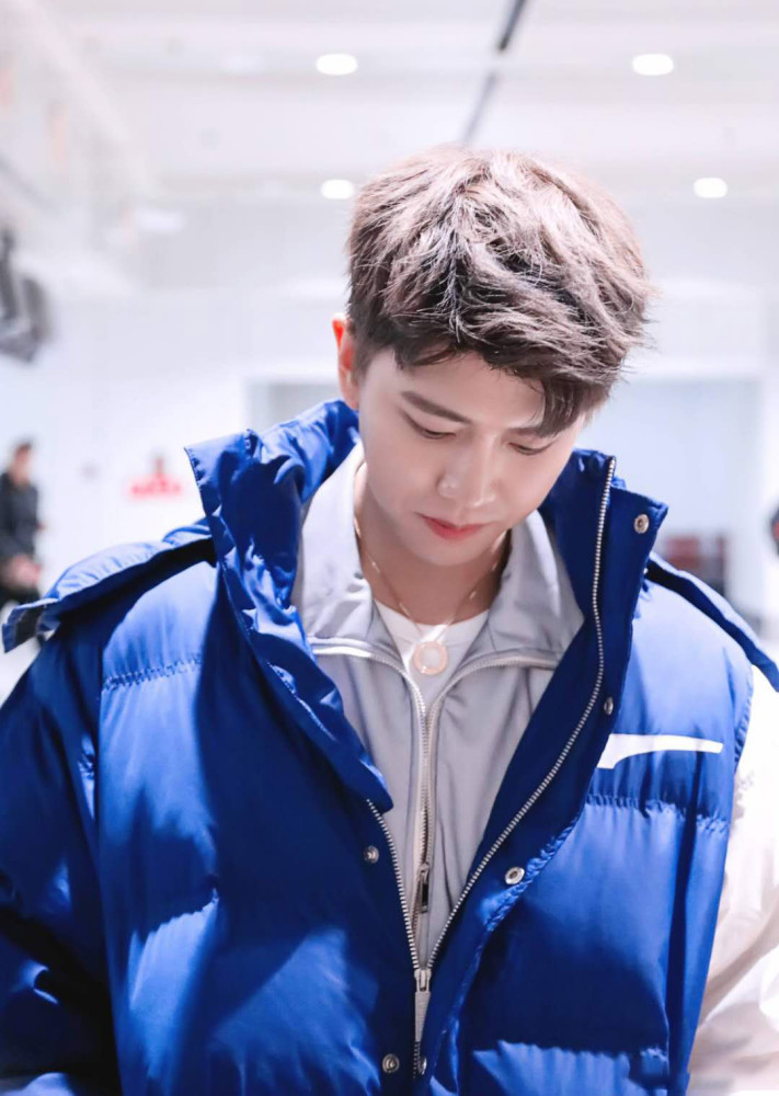 任嘉伦的穿搭为什么总能吸引小迷妹,他的穿搭到底有什么不同?