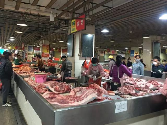 海口菜篮子门店,商超及农贸市场果蔬肉类供应充足 进入超市须测体温