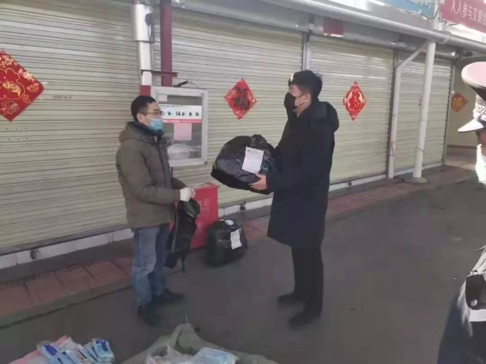 向邳州市宿羊山镇人民政府捐赠10万元及医用酒精等防控物资,用以支援