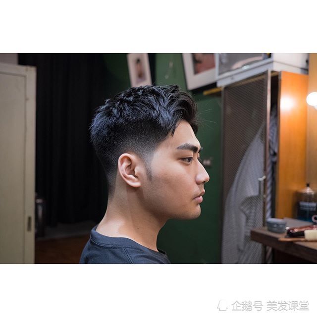 10款男生流行发型,选对发型,你也能变男神