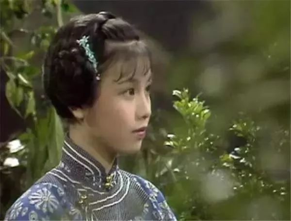 文雪儿出演的影视作品中,大多是古装和武侠片,是出演金庸,古龙作品