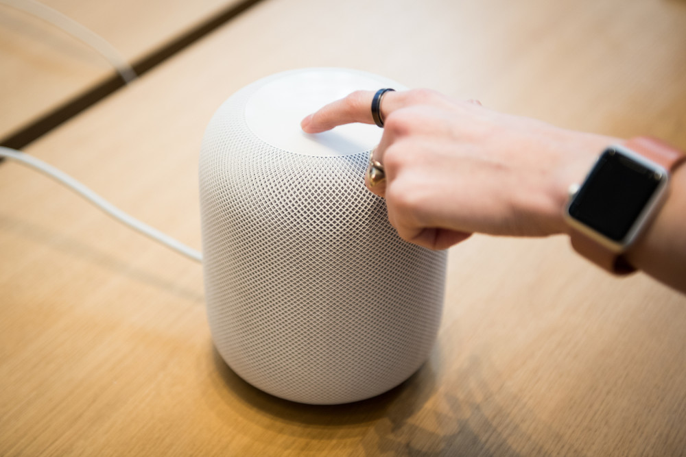 homepod是苹果旗下第一款支持siri的智能音箱,尽管苹果一直都在强调其