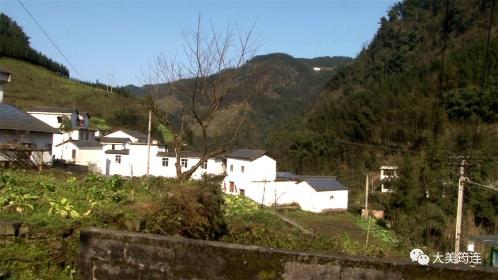筠连大雪山镇的新冠肺炎患者治愈出院回家后,说了这样