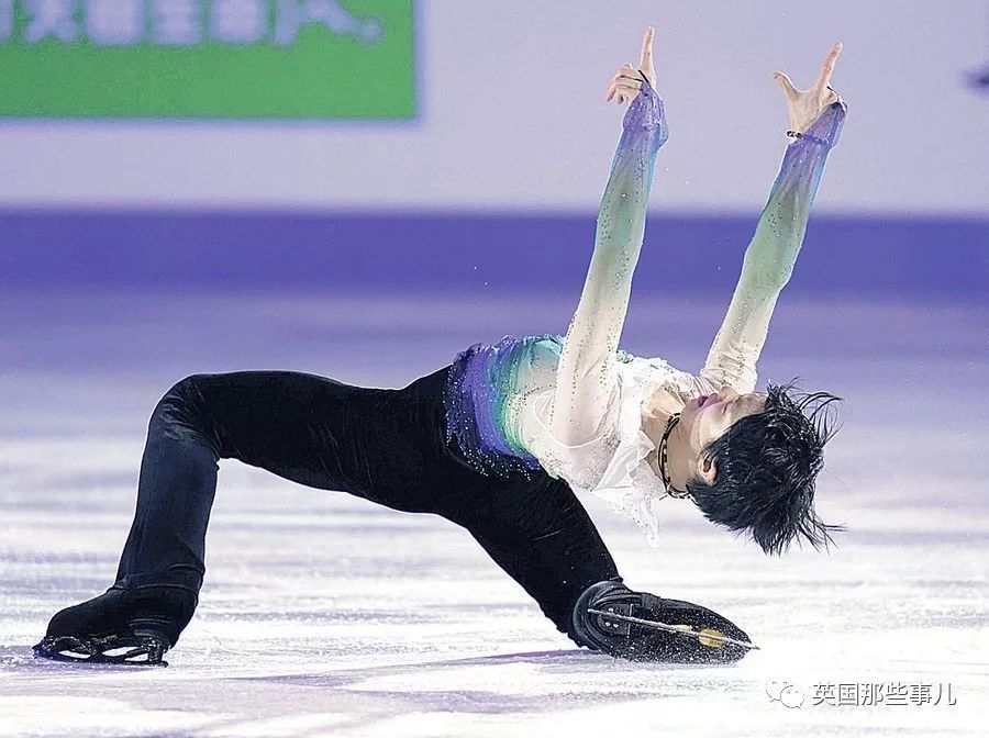 网友玩起"羽生结弦失败摄影大赛",这措手不及的画风简直哈哈哈哈哈!