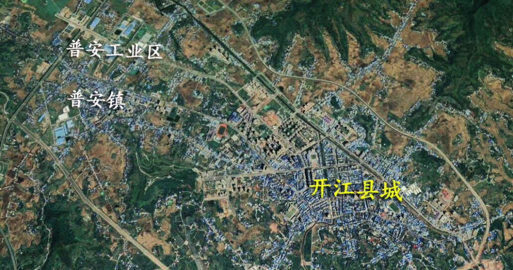 卫星上看四川开江县城:地形平坦,城区和普安镇连成一片