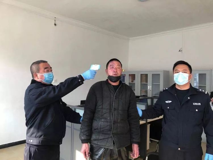 雄县朱各庄派出所抓获一名潜逃17年的网上逃犯