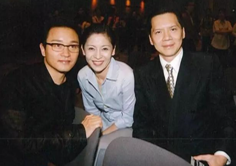 "3次擦肩死神"的陈岚:怎样的女人,值得向华强独宠她30