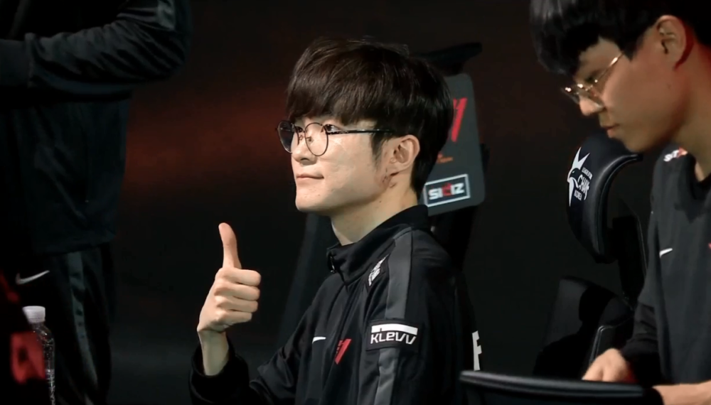 lck:t1一场比赛杀进前5,kt继续倒数,faker赛后强势点赞