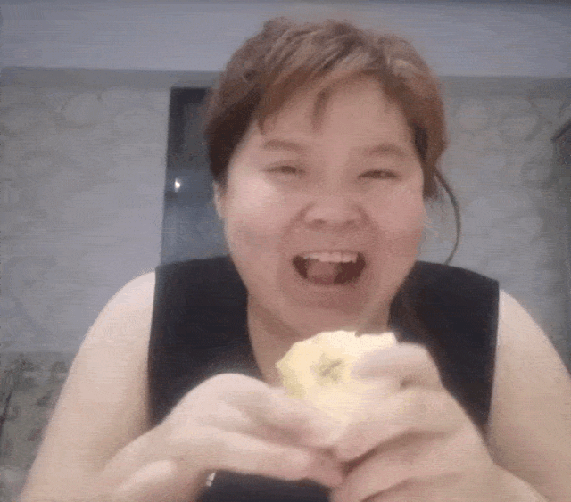 在郭老师超话中,粉丝还自发为没入门的集美补课,不仅整理好系列