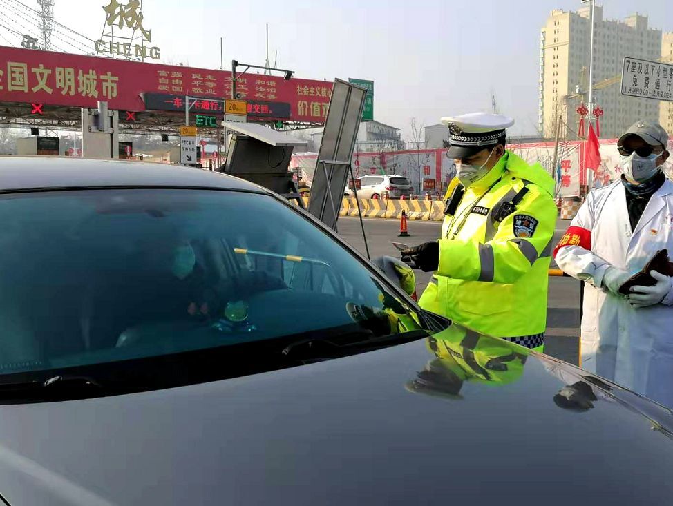 山西交警坚守防疫一线,守护群众平安