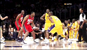 篮球gif:艾弗森和科比谁更超群绝伦?你的答案是什么