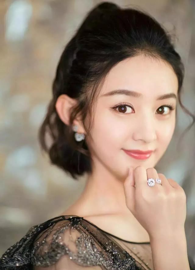 年度"最美"的脸型排名,瓜子脸没有上榜,方脸竟然进前三?