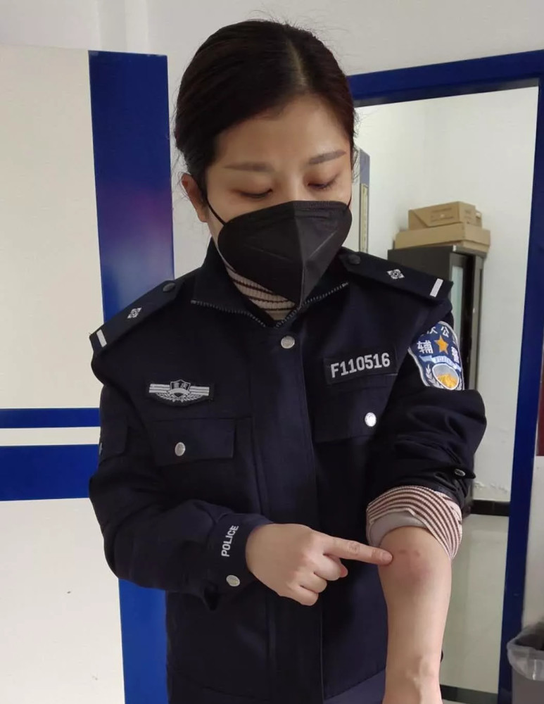 辅警慕平:不同肩章 同样担当!