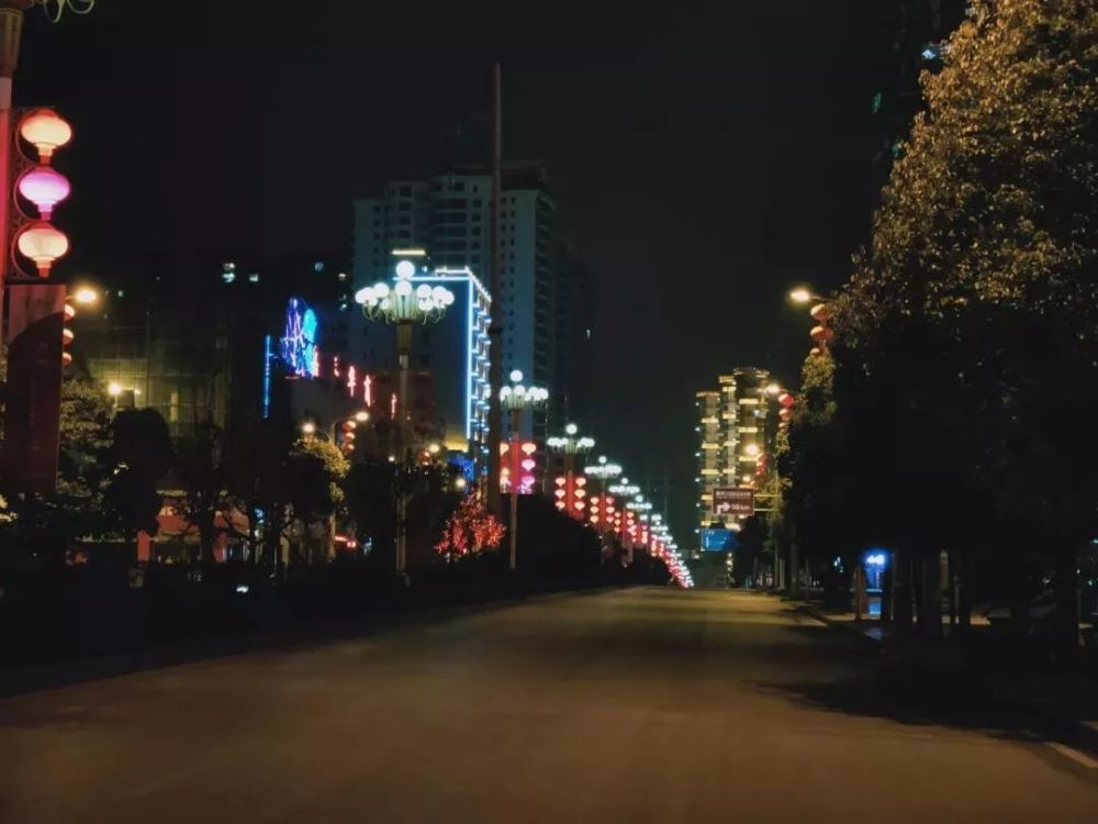六枝特区,六枝特区人民医院,桃花湖,人人,新冠肺炎,乌蒙,街心花园,压