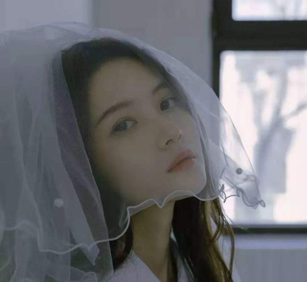 闺蜜头纱婚纱头像,一声姐妹,陪你从校服走到婚纱