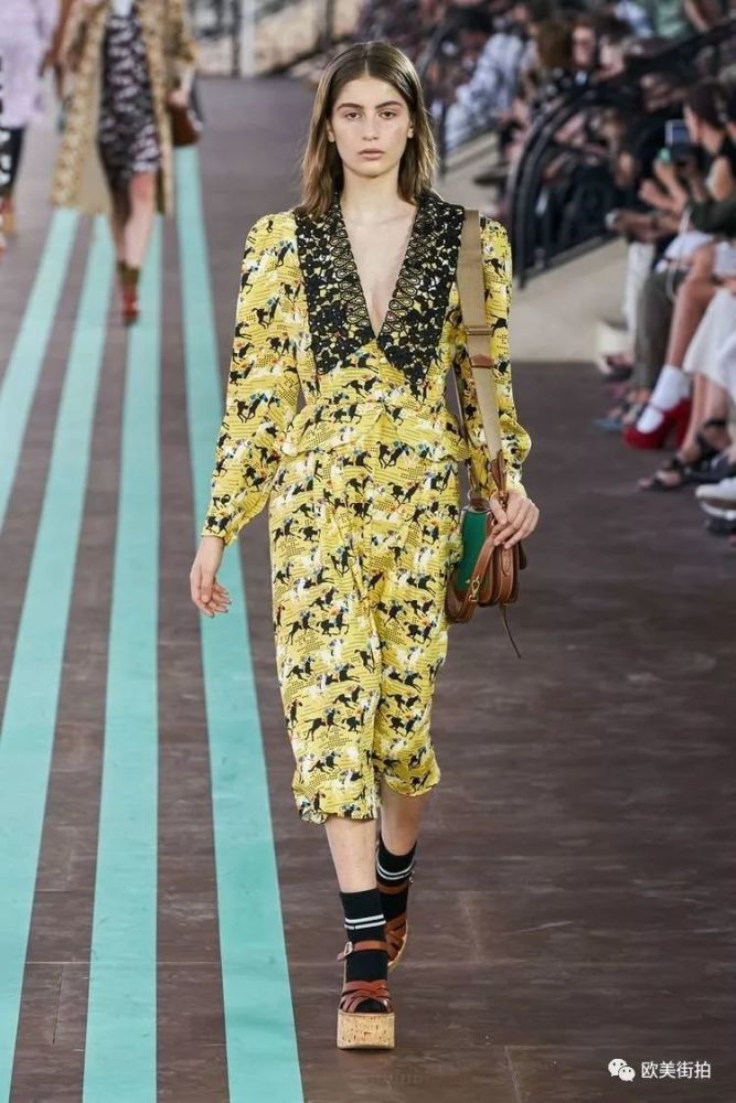 2020 miumiu 春夏 fashionshow