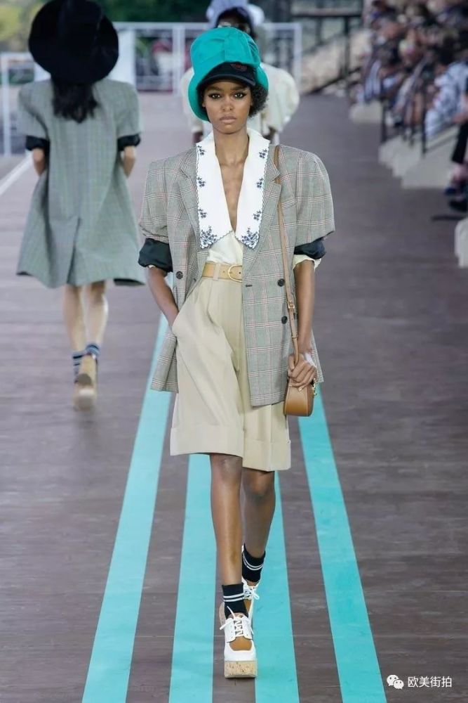 2020 miumiu 春夏 fashionshow