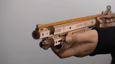 过去有西部牛仔仗枪走天涯,今有我组装模型枪