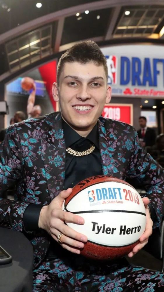 潮流壁纸 tyler herro