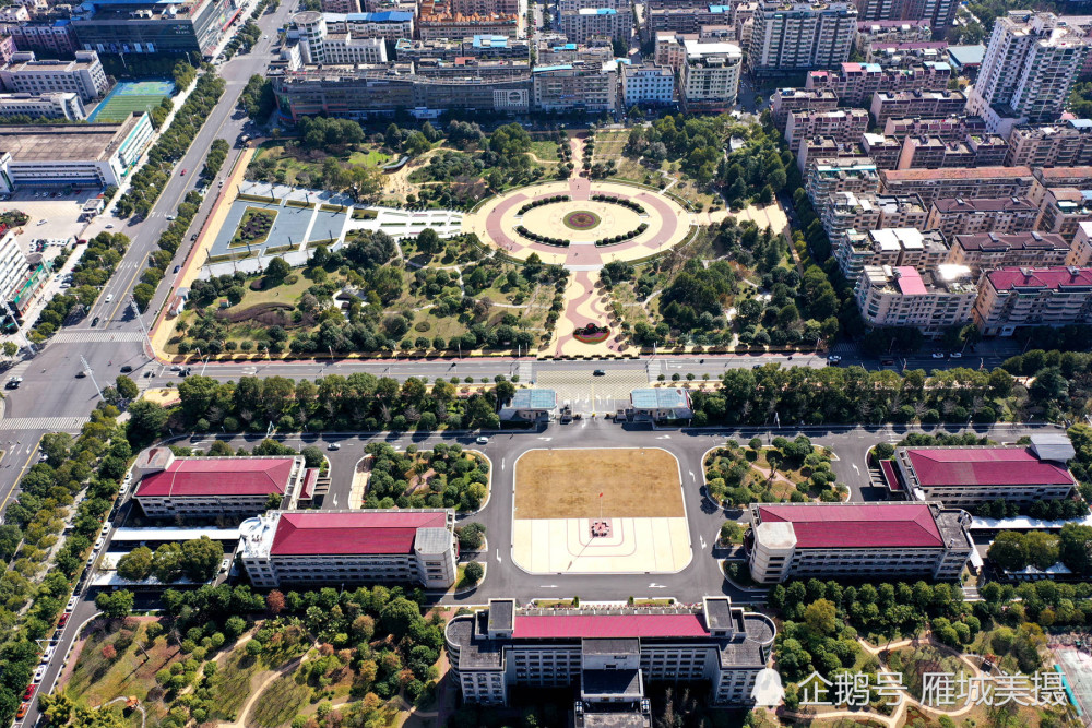 别样视觉:航拍衡阳市太阳广场,带你领略不一样的大城美景