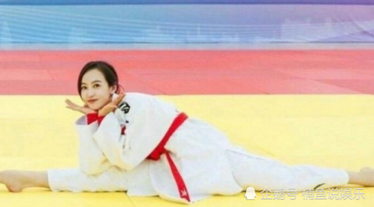 女明星一字马,热巴逆天长腿,黄圣依身怀绝技,一个赛一