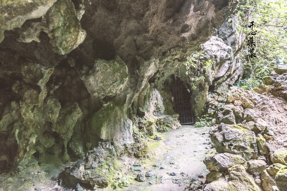 中国最阴森恐怖的旅游景区,景点似地狱,还有神秘的悬棺