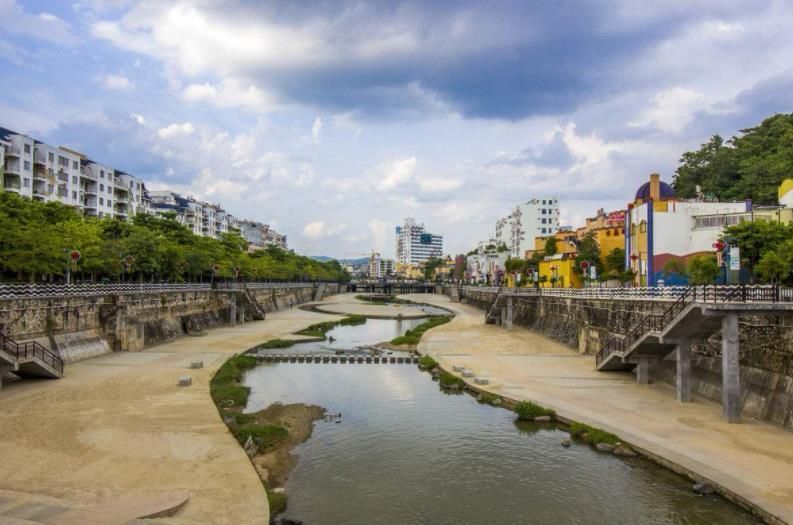 广东石都云浮,云浮城市风景,云浮城市建设,广东五线城市,云浮经济发展
