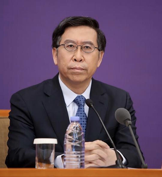 加强医务人员防护 国家卫健委:落实排班 保证休息