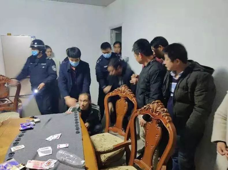永州东安连续捣毁5个聚赌窝点查处44人
