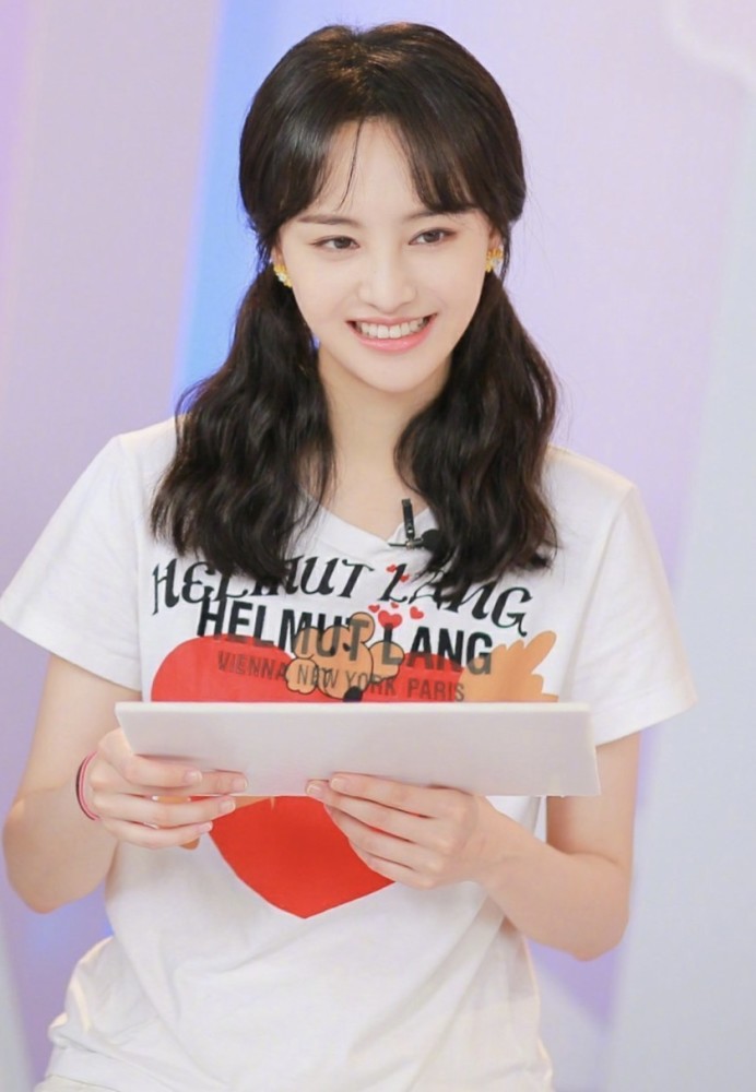 郑爽是什么仙女气质,双马尾变身可爱少女,被她最近的造型甜到了