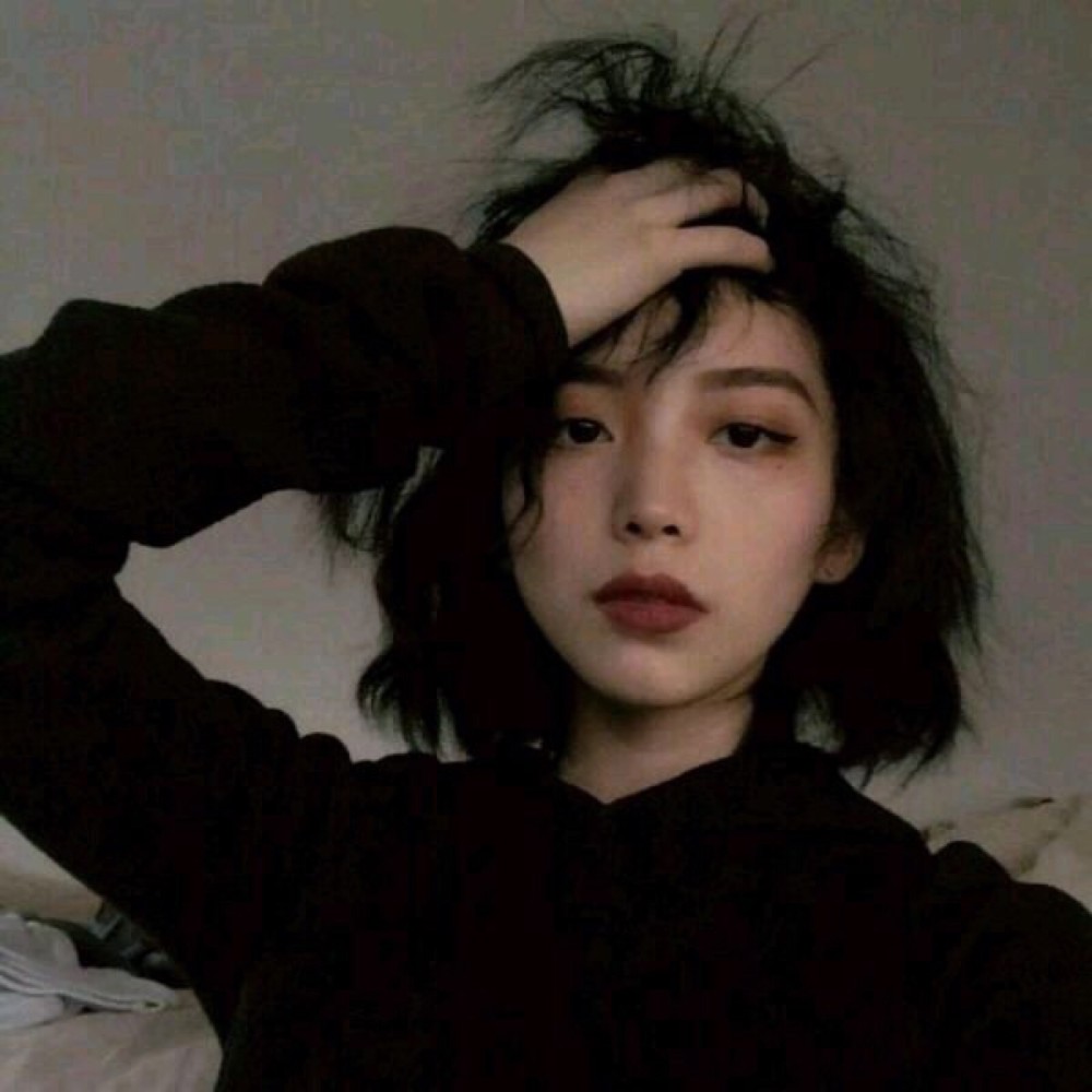 ins·原宿风·微丧女头:我来到你的城市,走过你来时的