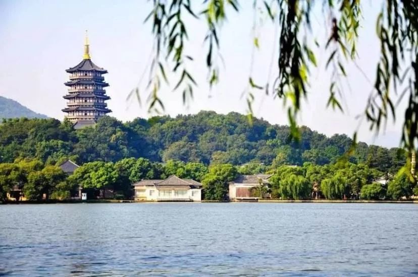 hangzhou /////////////// / 嘿杭州,好久不见 听说西湖公园有序开放