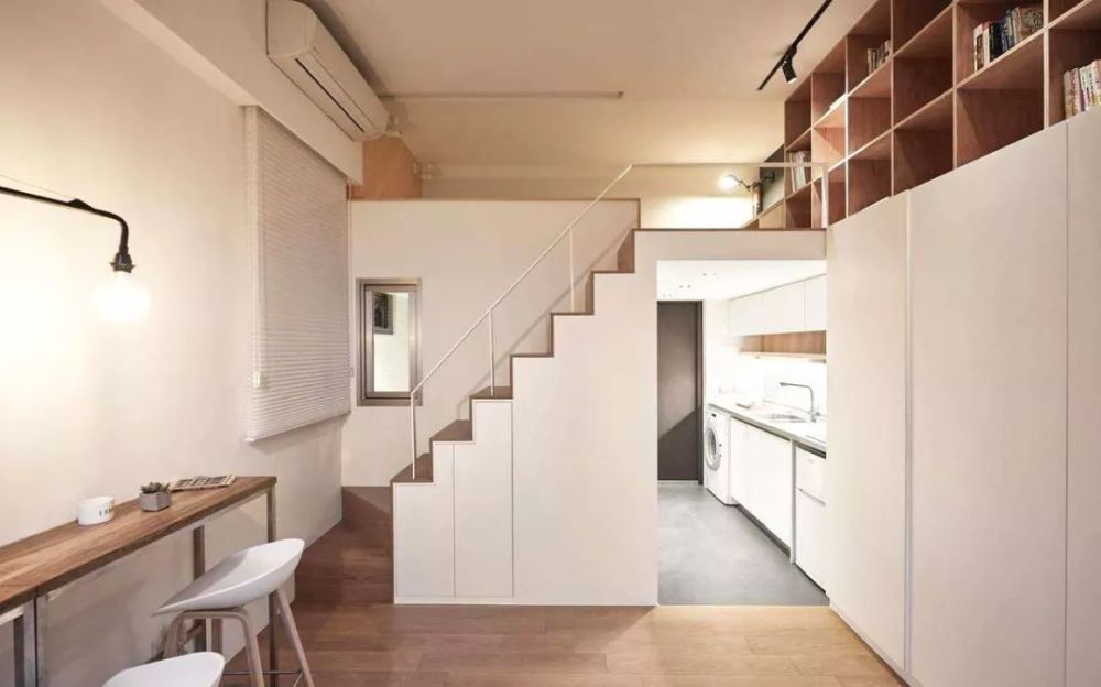 巧用楼梯打造极具时尚感的复式公寓,创造生活的仪式感