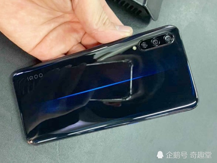 一款很香的骁龙855千元机?液冷散热 128gb