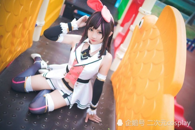 甜美的美少女,活力元气太可爱啦,让我们一起来欣赏一下这组cosplay吧!