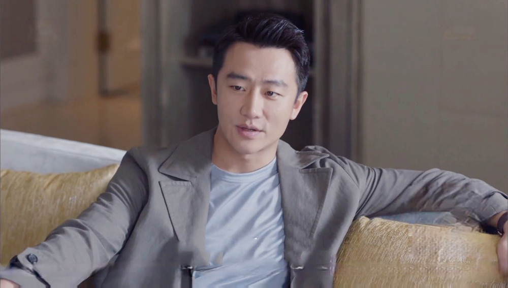 陈数佟丽娅玩商战,黄轩再演精英男,《完美关系》靠两大看点获胜