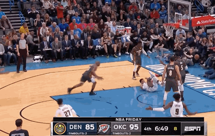 nba又一个暖男,对手重摔倒地保罗箭步冲上